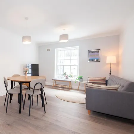Beautiful 2 Bedroom Close To Centre * Dublín